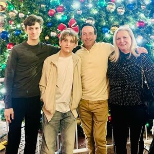 Meet your Posher, Hollie